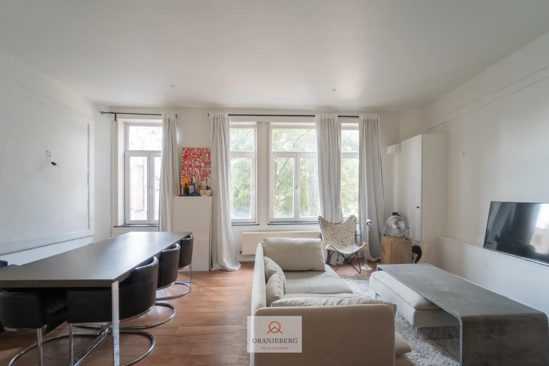 Uniek gelegen appartement in hartje Gent op het Sint-Baafsplein foto 2