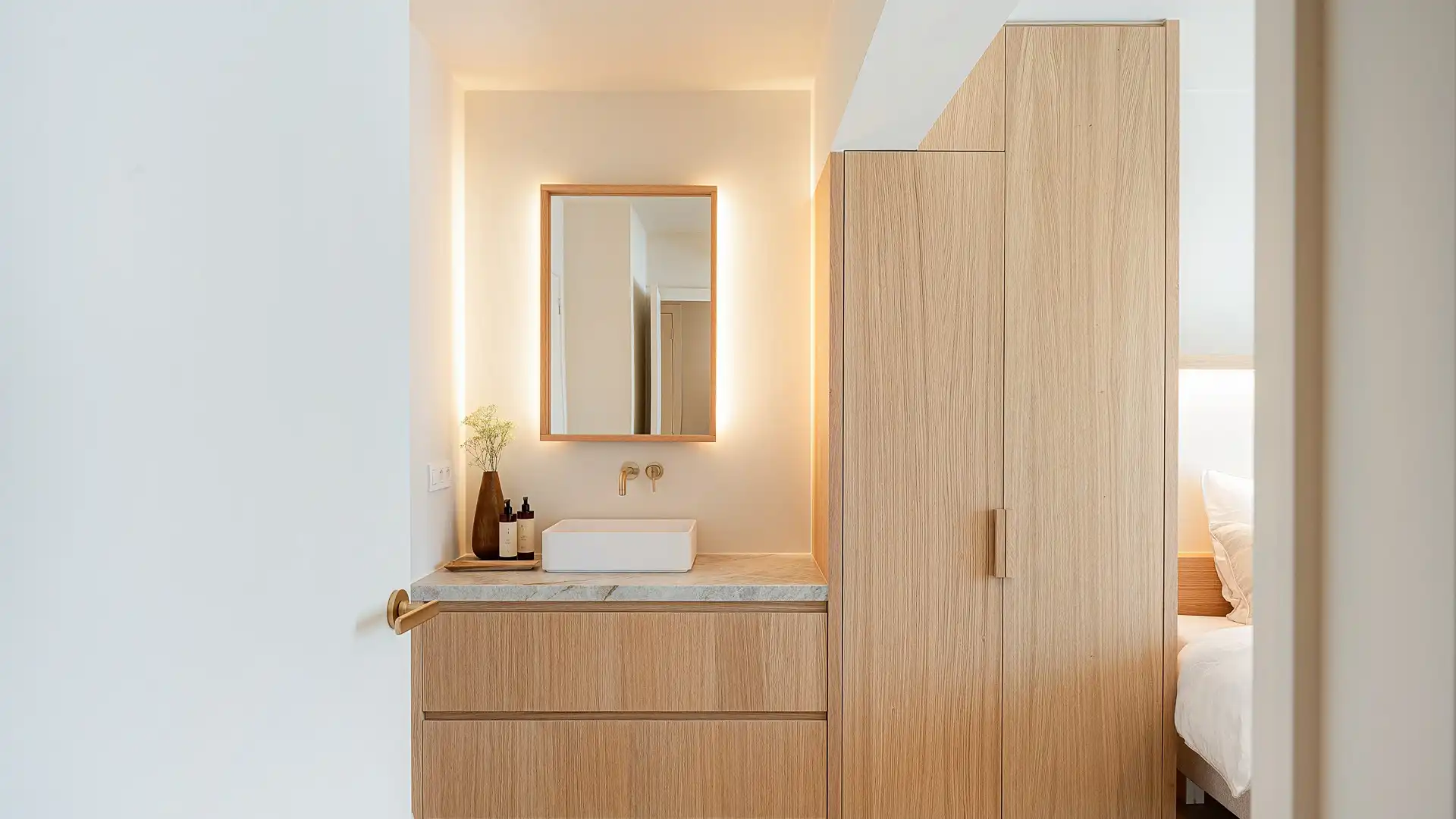 Luxueus afgewerkt appartement ideaal gelegen tussen Lichttoren- en Driehoeksplein foto 9