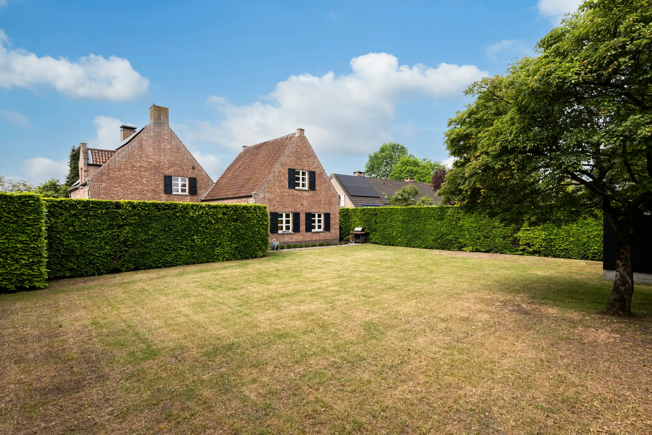 Rustig gelegen vrijstaande woning op 960 m² grond. foto 19