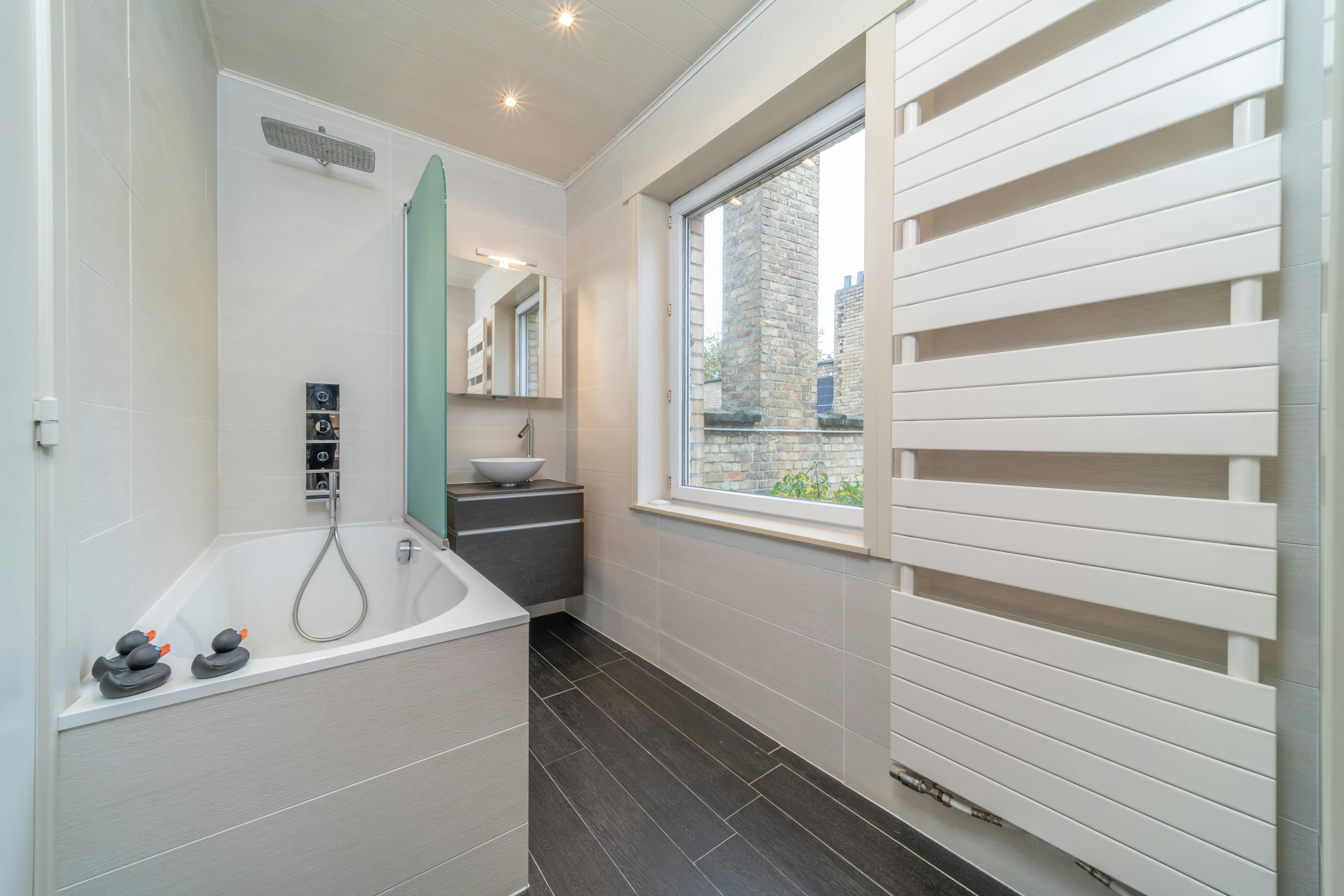 Riante woning met handelsgelijkvloers te koop in het centrum van Veurne. foto 22