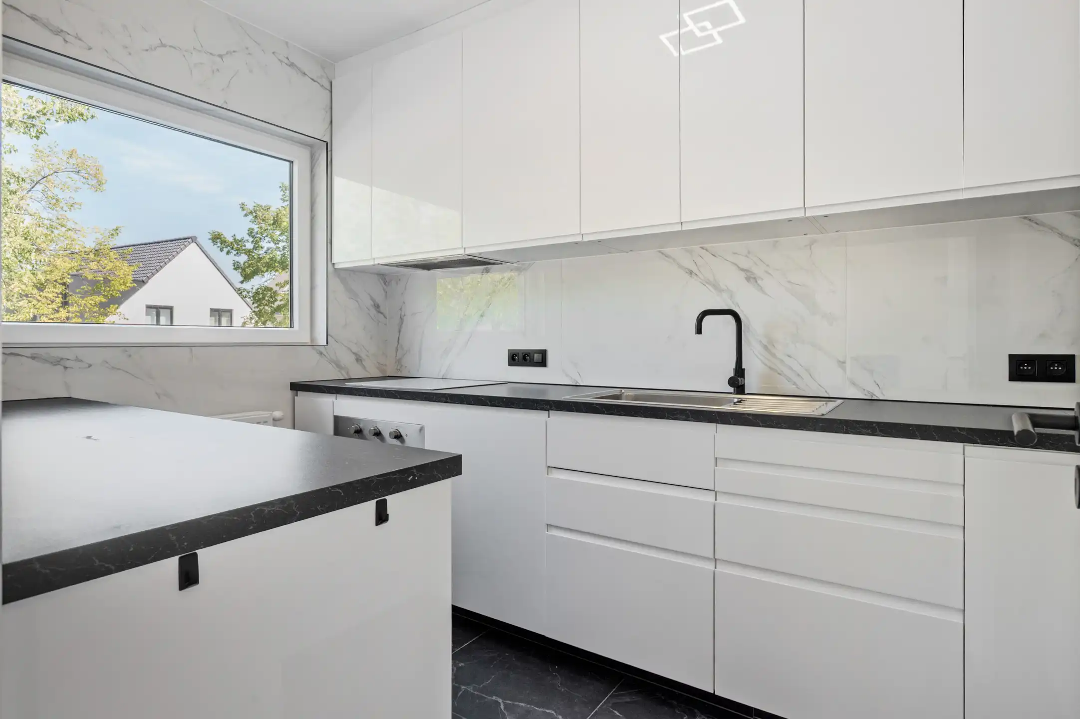 Prachtig gerenoveerd 3-slk-appartement met terras foto 6
