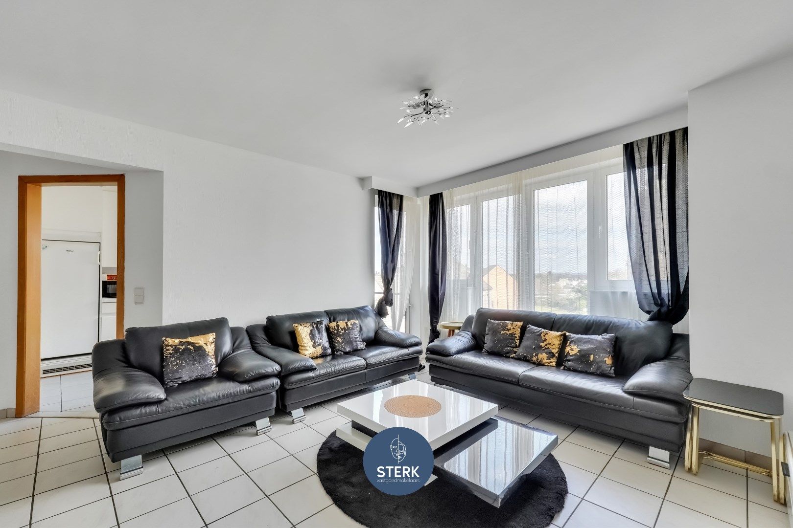 APPARTEMENT MET 3 SLPKS IN HET HARTJE VAN LANAKEN !  foto 8