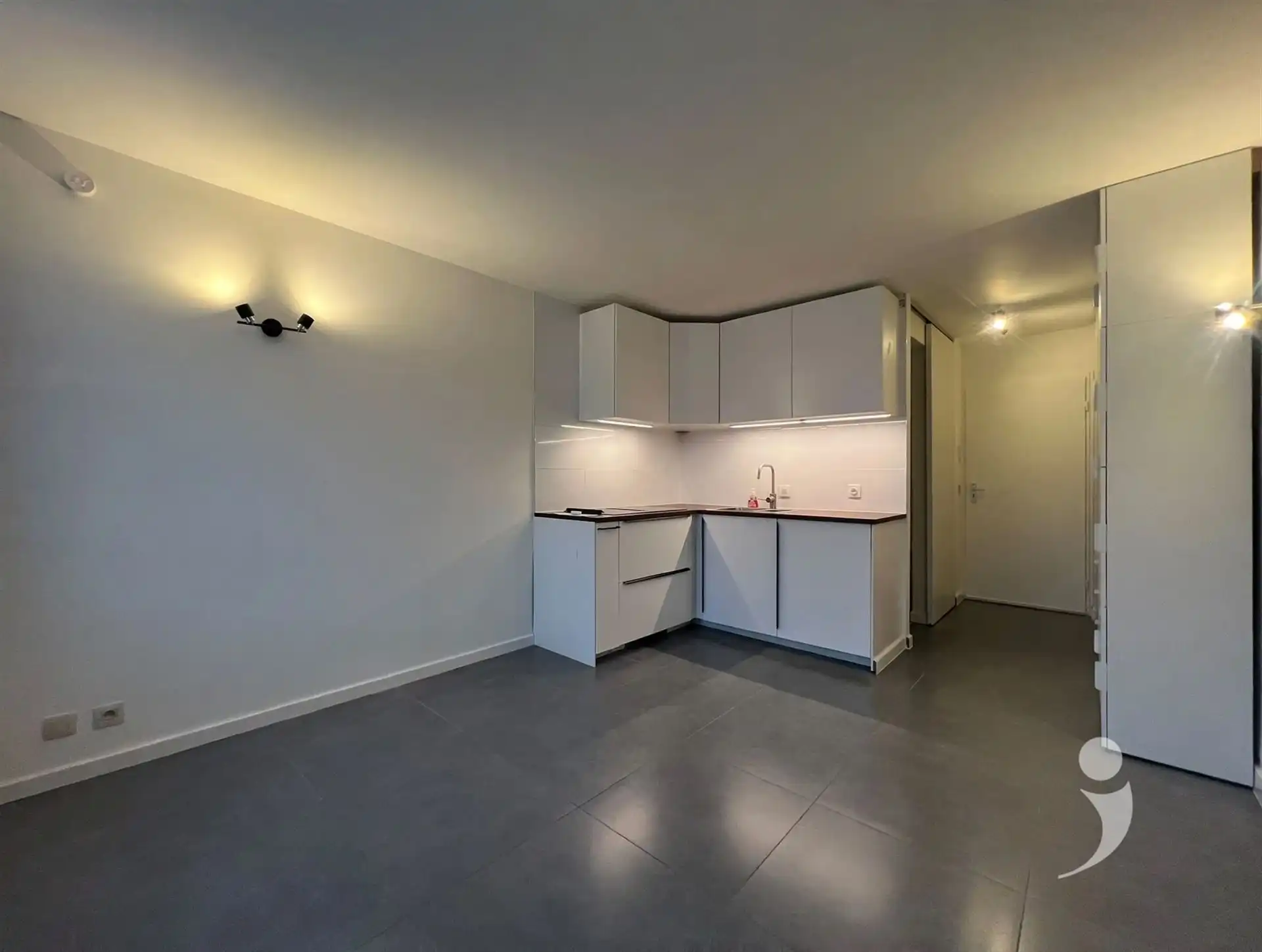 Moderne studio foto {{pictureIndex}}