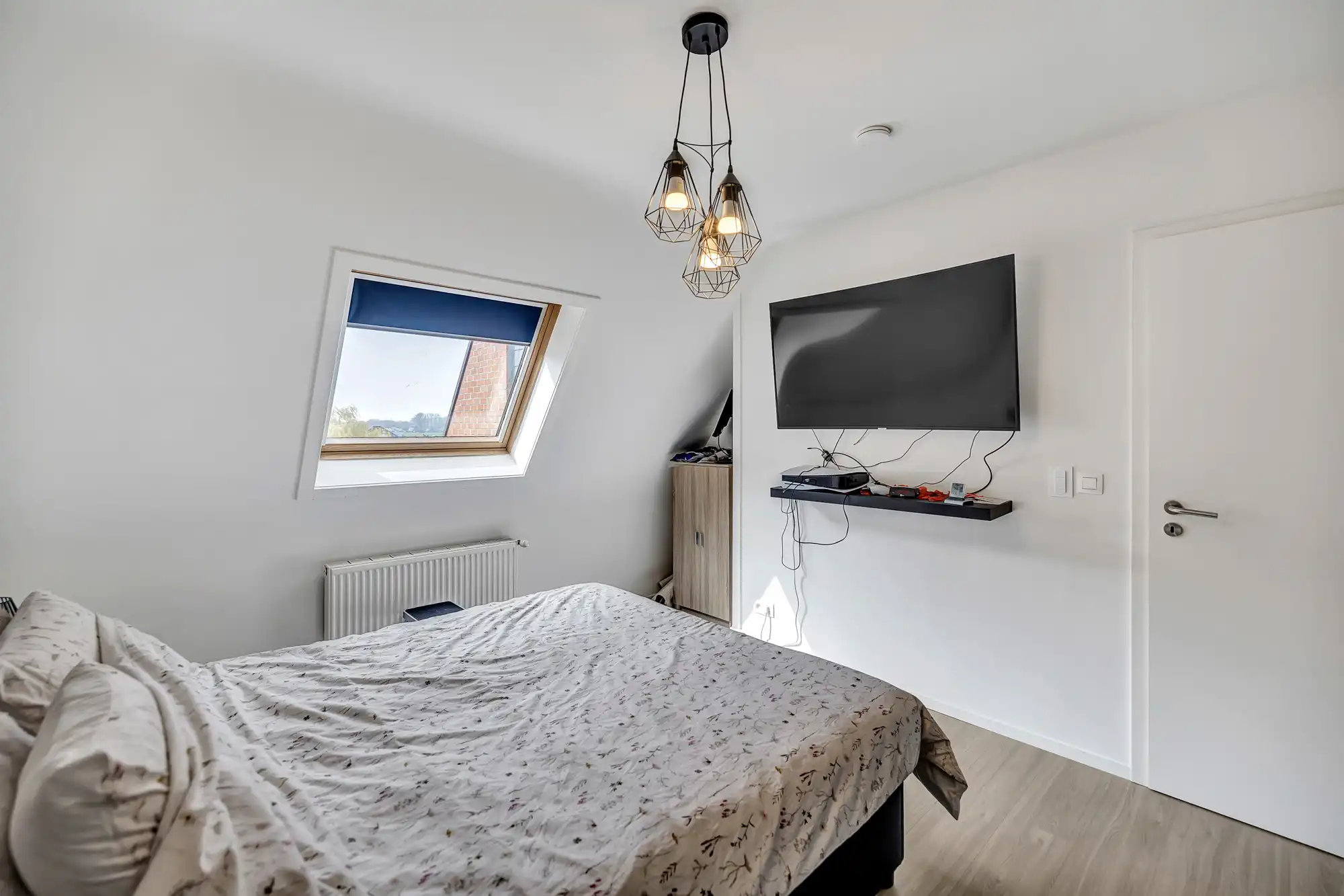 Gerenoveerd appartement met twee slaapkamers en staanplaats foto 13