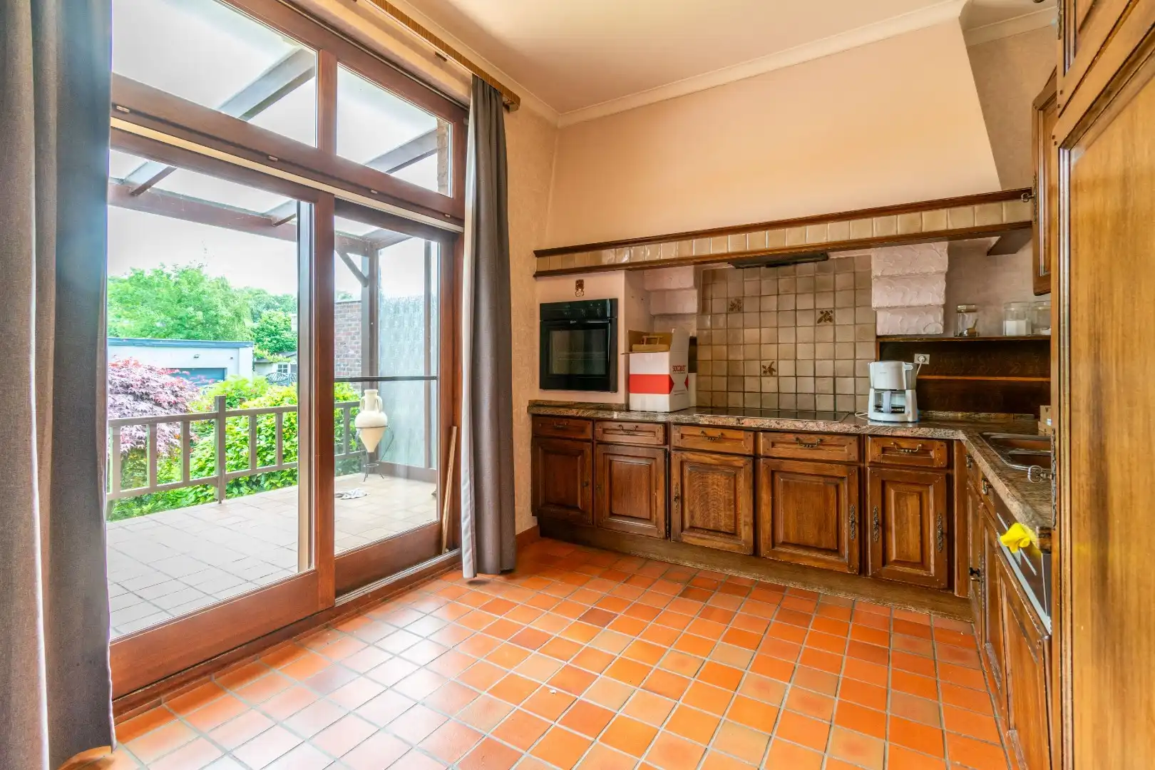 Een karaktervolle, te moderniseren woning te Halle!  foto 10