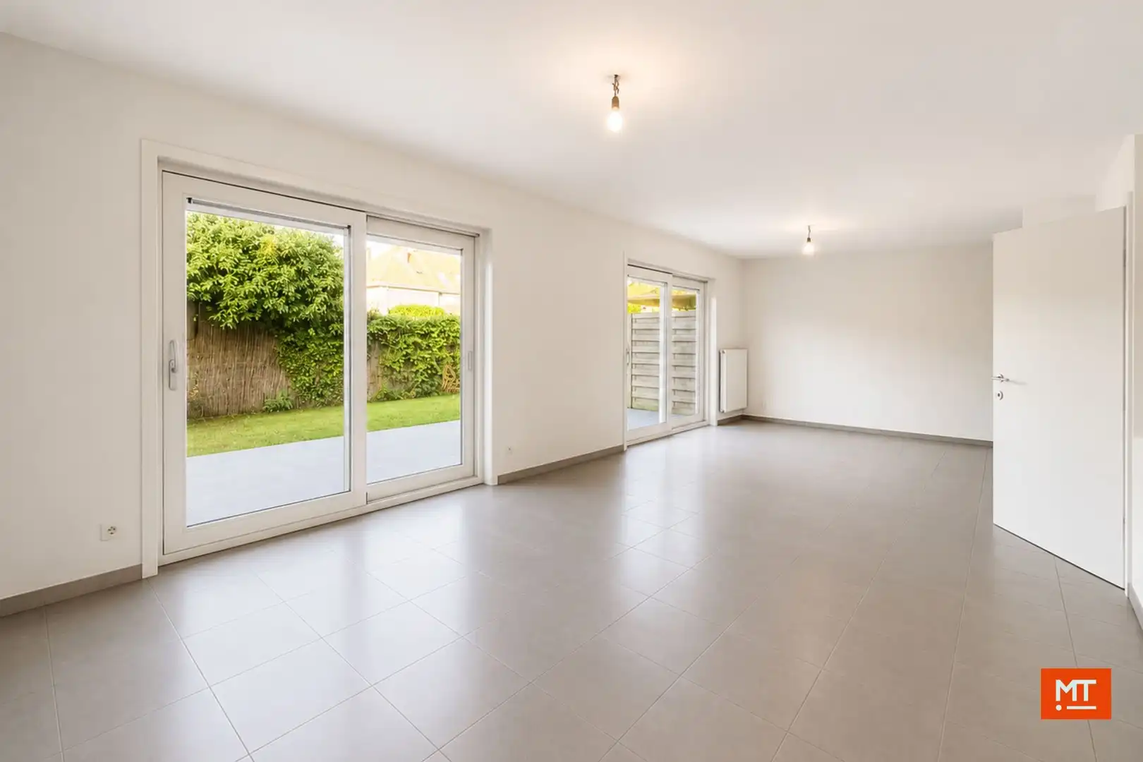 Woning te huur met 3 slaapkamers, tuin en garage te Heule foto 3