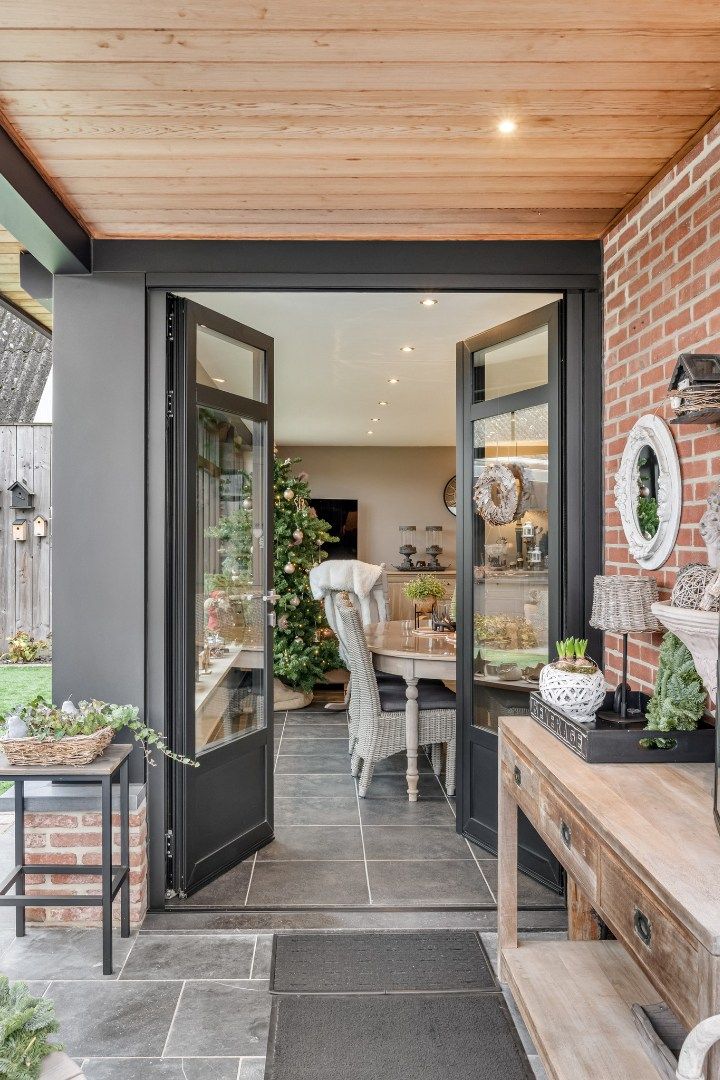 Luxueus vernieuwde 3-gevel woning op toplocatie. foto 4