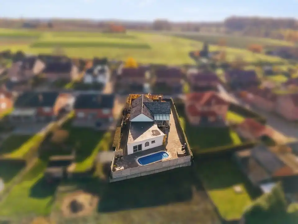 RUIME EN RUSTIG GELEGEN BUNGALOW MET 4 SLKS EN ZWEMBAD OP EEN PRACHTIG PERCEEL VAN 764M² foto 40