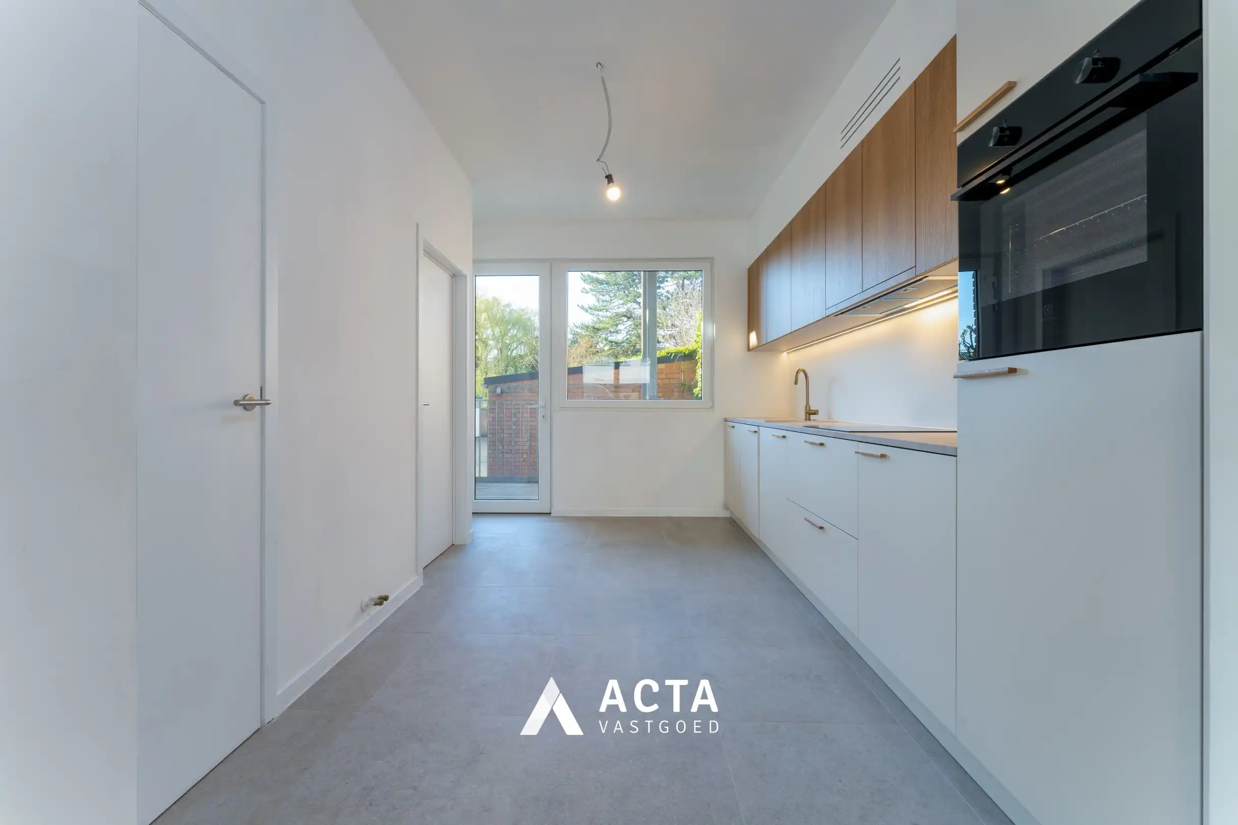 Recent gerenoveerd gelijkvloers appartement nabij het centrum van Oostende foto 5