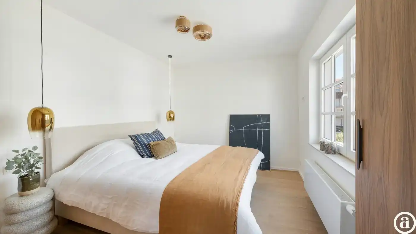 Exclusief gerenoveerde villa op een absolute toplocatie foto 39