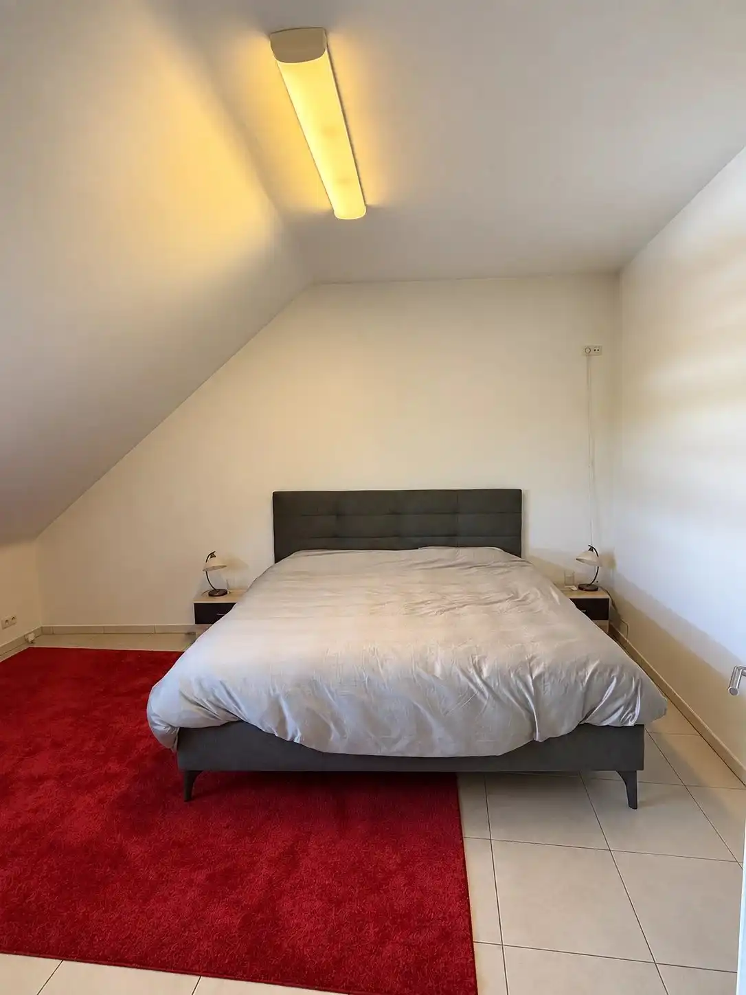 Te Huur : Verzorgde en ruime woning met 2 slaapkamers en garage in centrum Bilzen foto 12