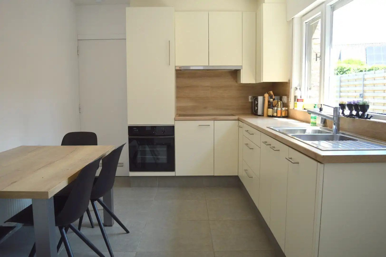 Gezellige woning met 2 slaapkamers te Wevelgem foto 6