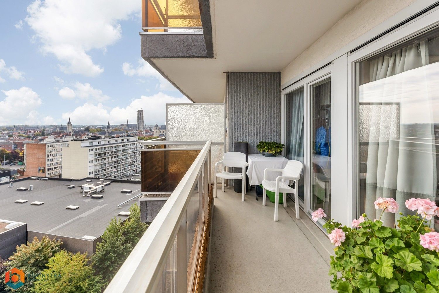 Gerenoveerd app. met 2 slpkrs en parking in Mechelen foto 24