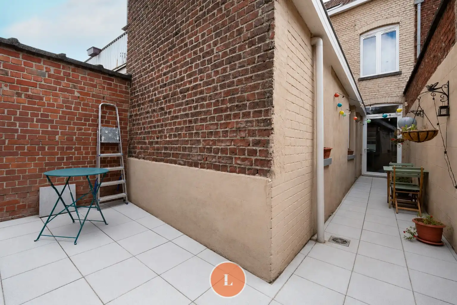 Instapklare gezinswoning met 4 slaapkamers en tuin foto 13