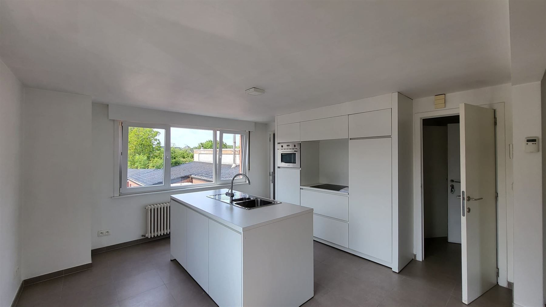 Appartement met 2 slaapkamers + garage foto 4