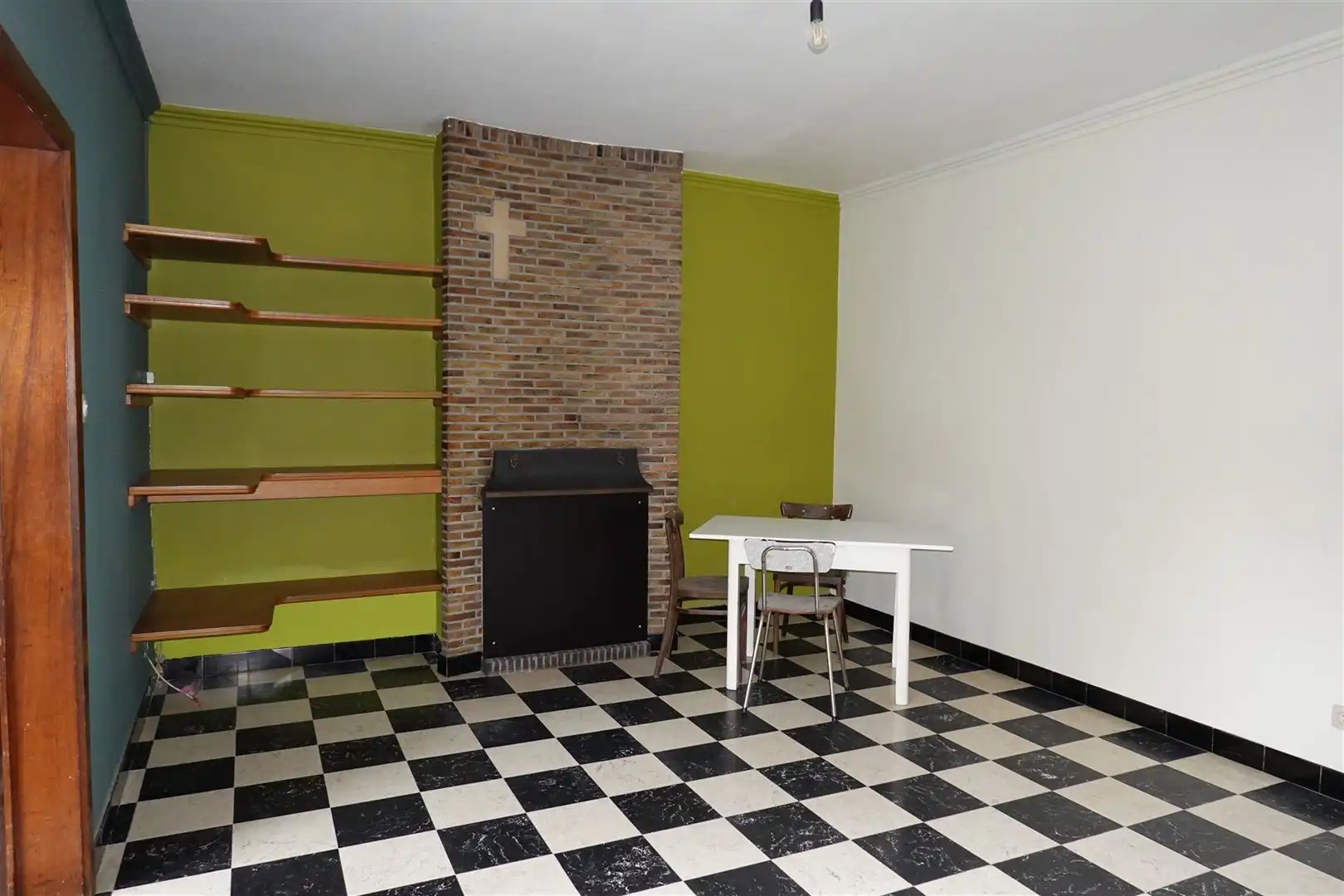 Rustig gelegen, ruime woning met 4 slaapkamers en tuin. foto 5