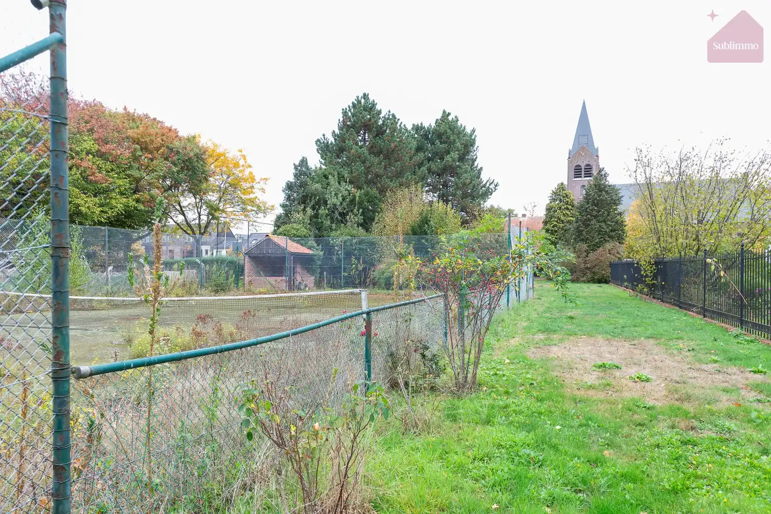 Ruime gezinswoning met 6 slaapkamers op een uitzonderlijk groot perceel van 21a 73ca foto 35