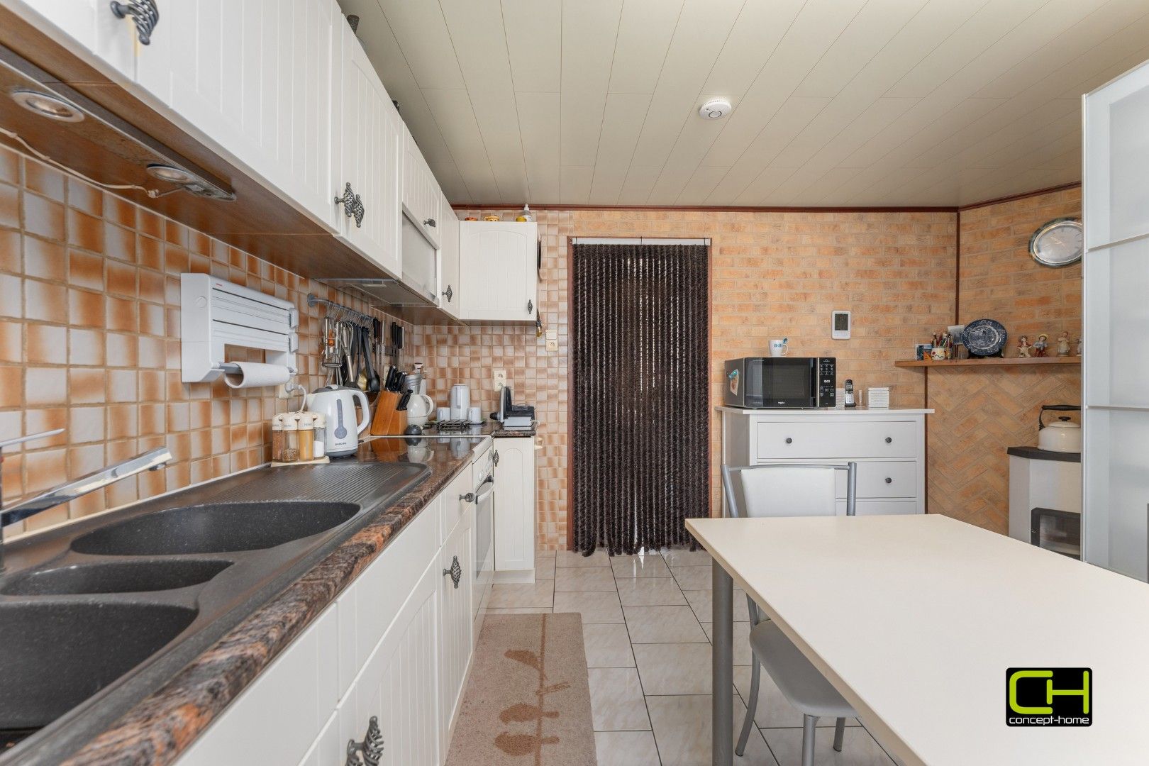 Halfopen bebouwing met twee slaapkamers te koop in Lembeke foto 8