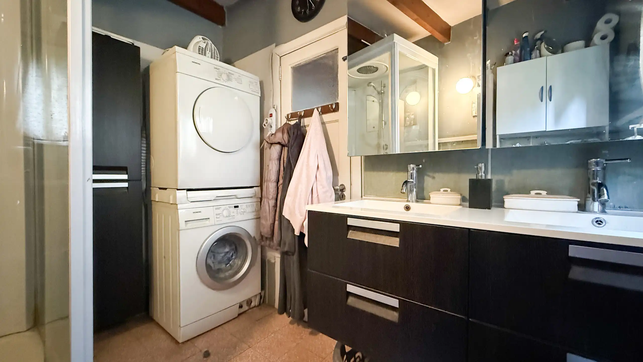 Authentieke hoeve met perceel van 68are en 2slpks! foto 12