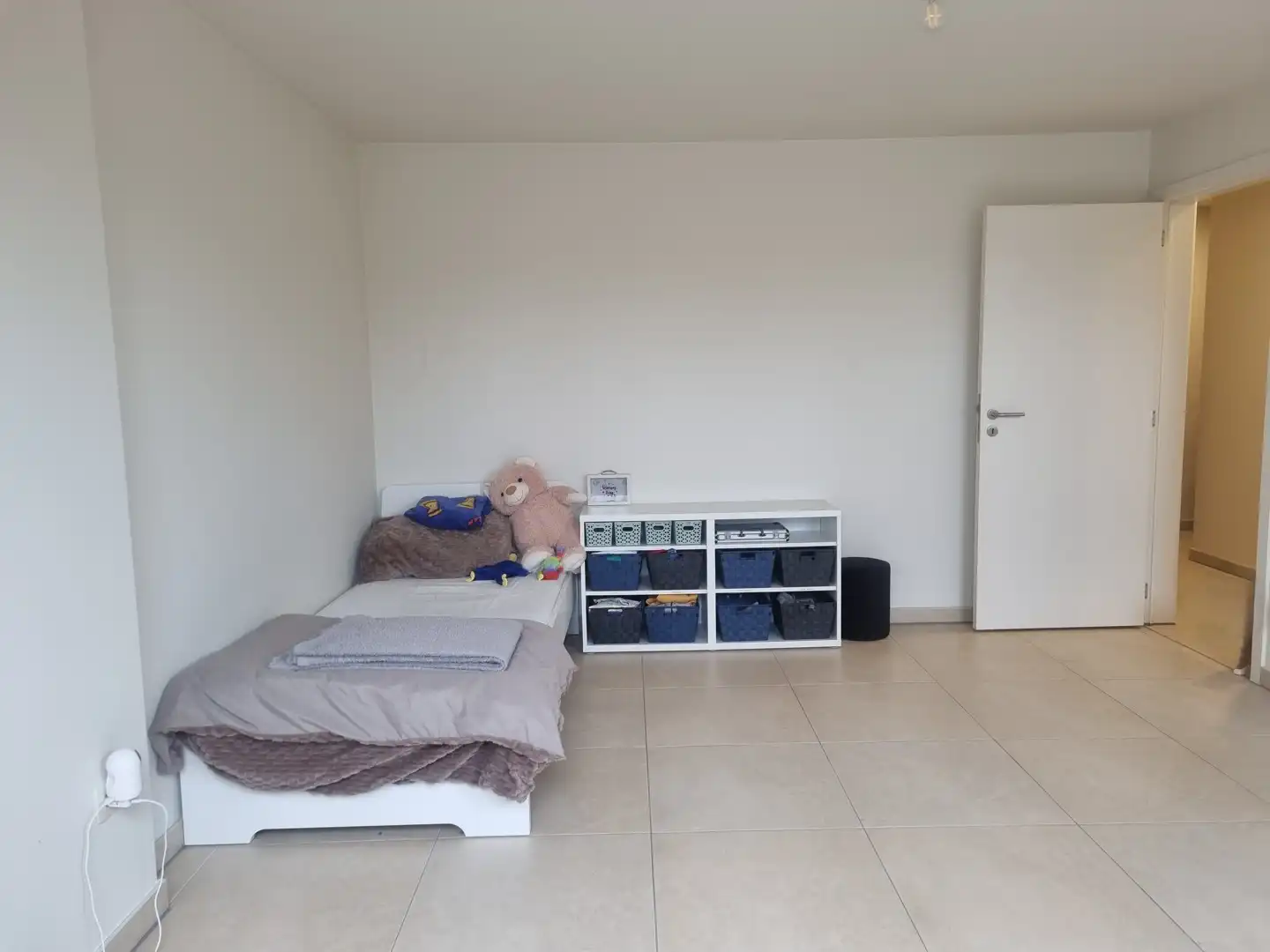 Ruim duplex appartement met garage. foto 4