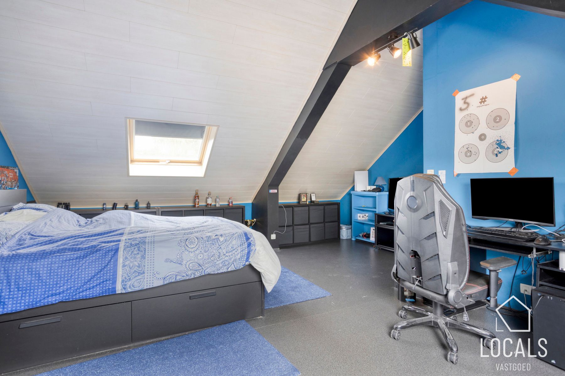 INSTAPKLARE WONING MET 4 SLAAPKAMERS  + TUIN EN GARAGE foto 24