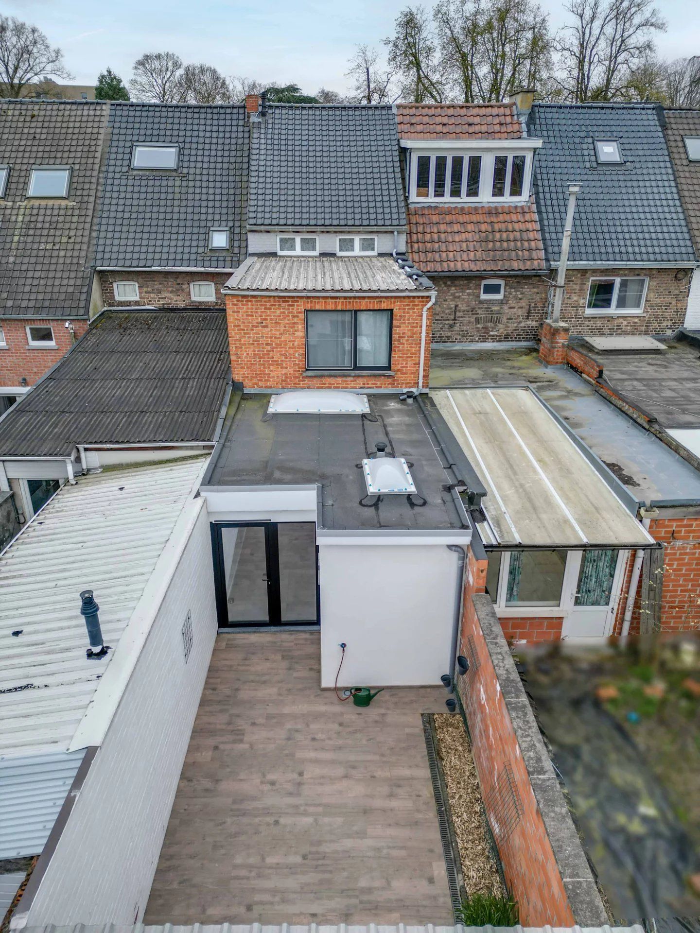 Gerenoveerde rijwoning nabij centrum foto 19