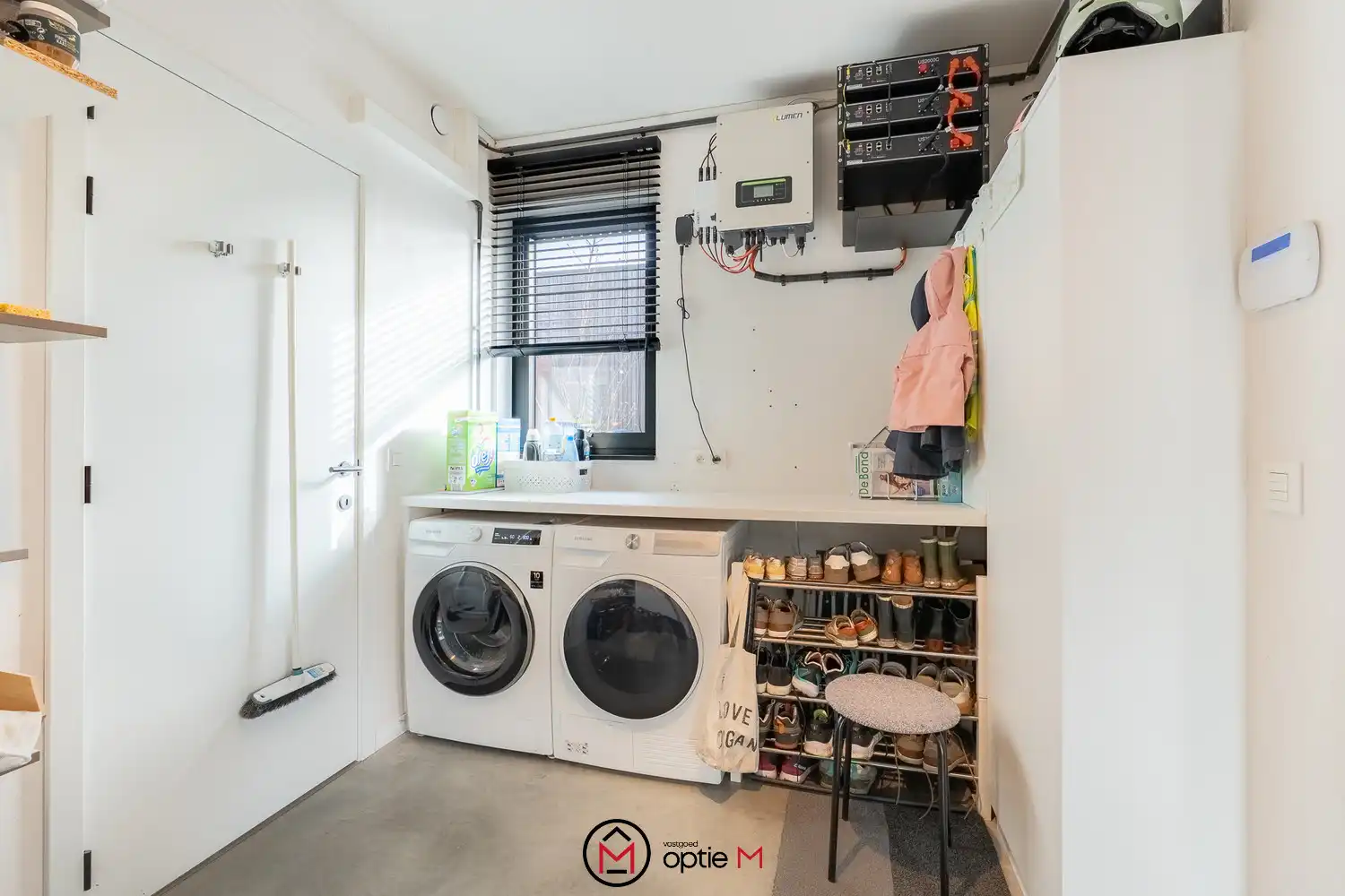 Moderne, energiezuinige woning met patio, zonnepanelen en hoogwaardige afwerking foto 13