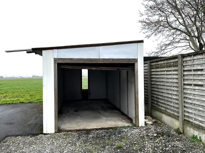 Magazijn met burelen en parkeer mogelijkheden foto 23