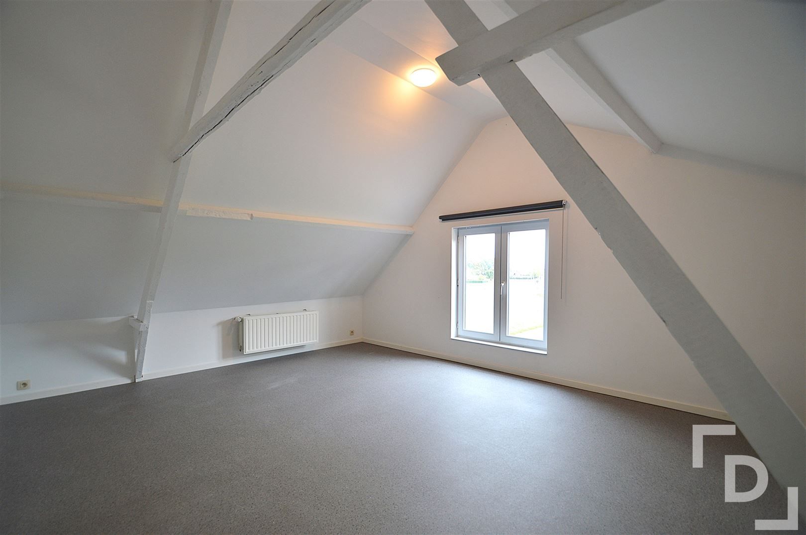 Instapklare woning met 4 slaapkamers en tuin te huur. foto 14