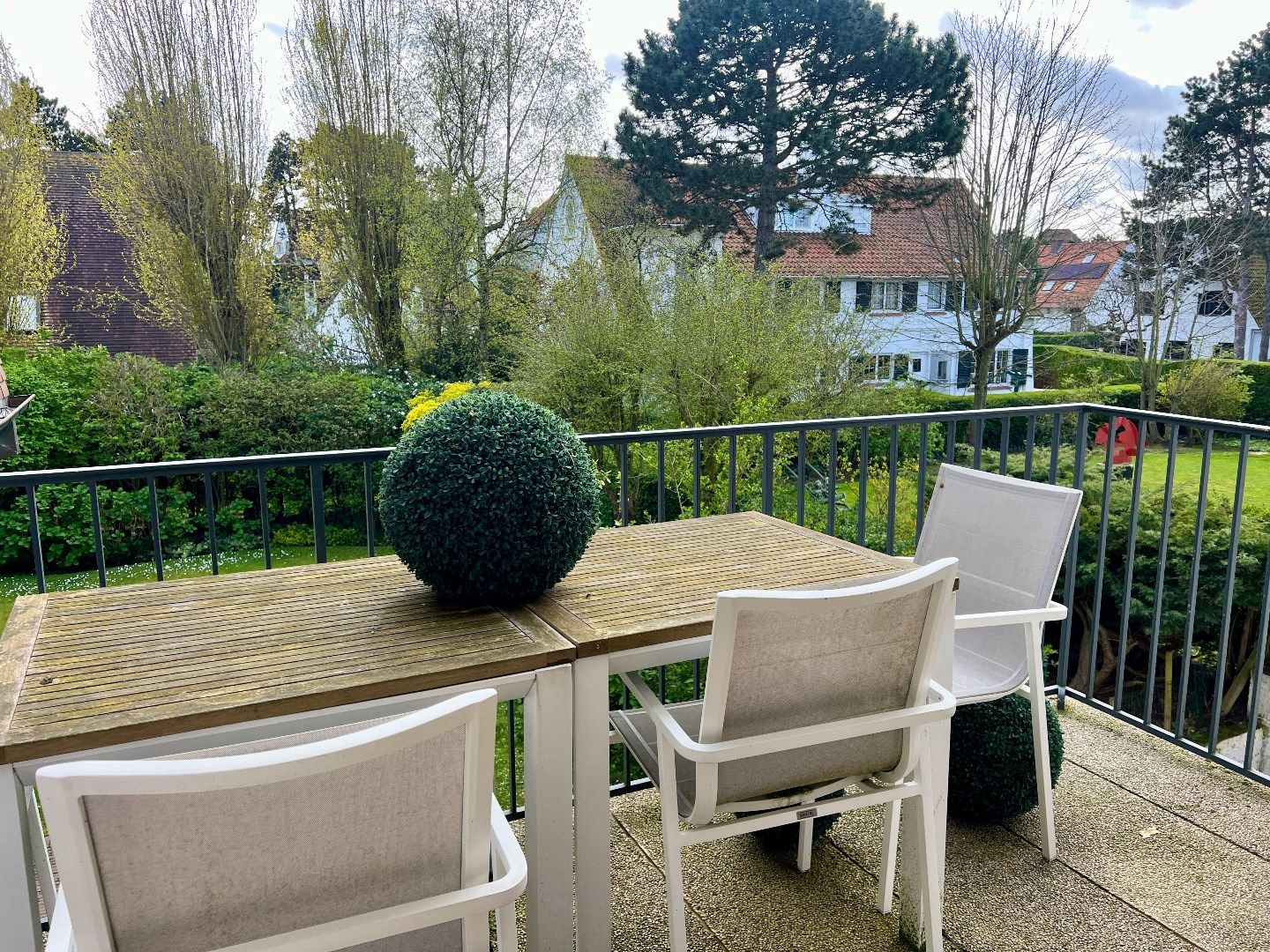 Formidabel afgewerkt 3 slk - appartement in hartje Zoute foto 2