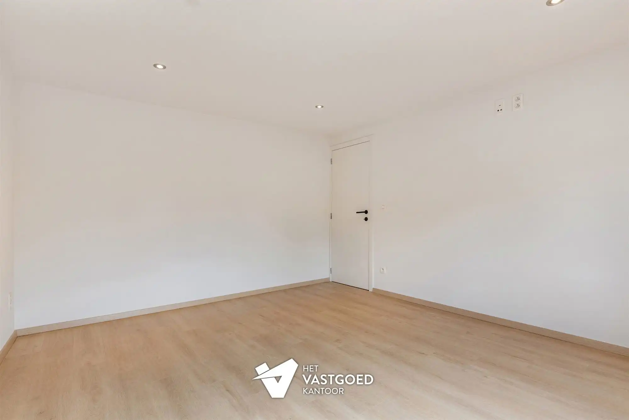 KWALITATIEF GERENOVEERDE WONING VLAKBIJ CENTRUM foto 12