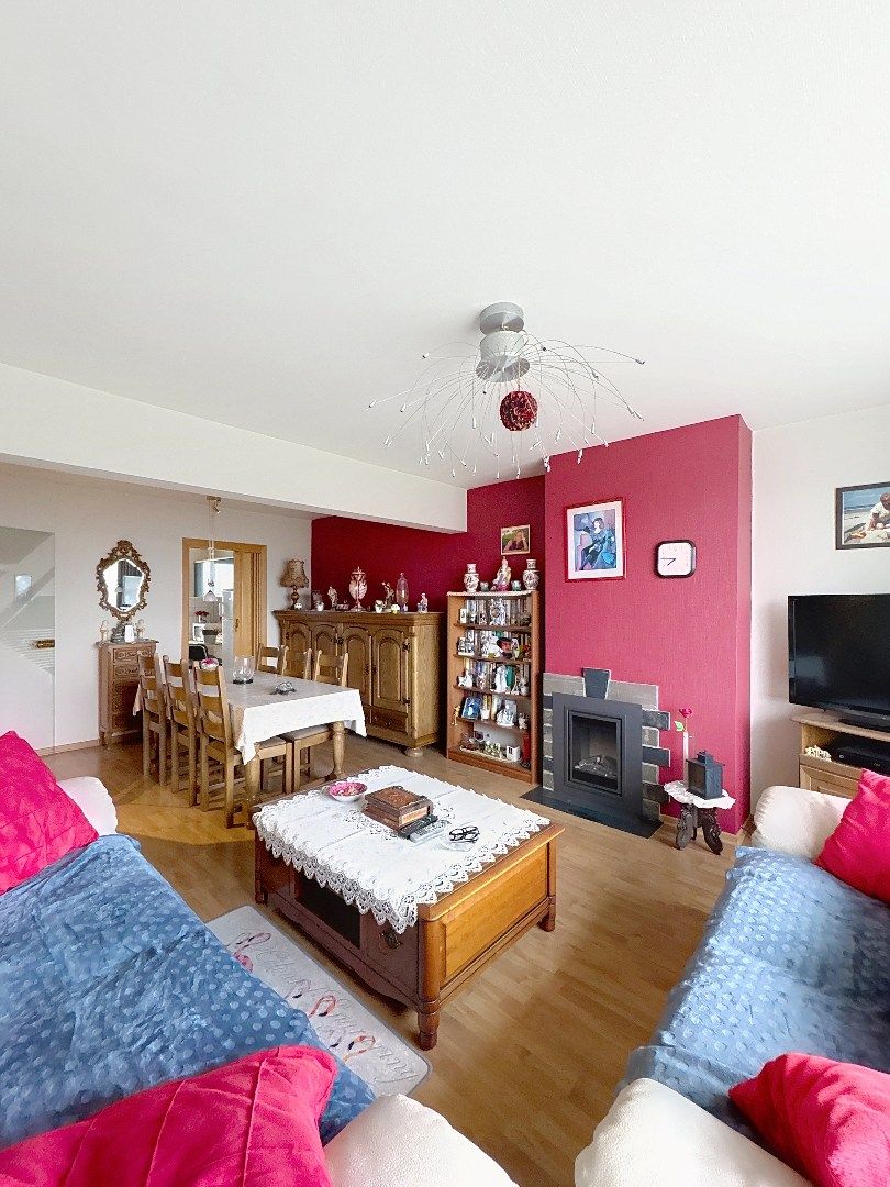 Ruim 2-slaapkamerappartement met terras, balkon, garage en berging foto 6