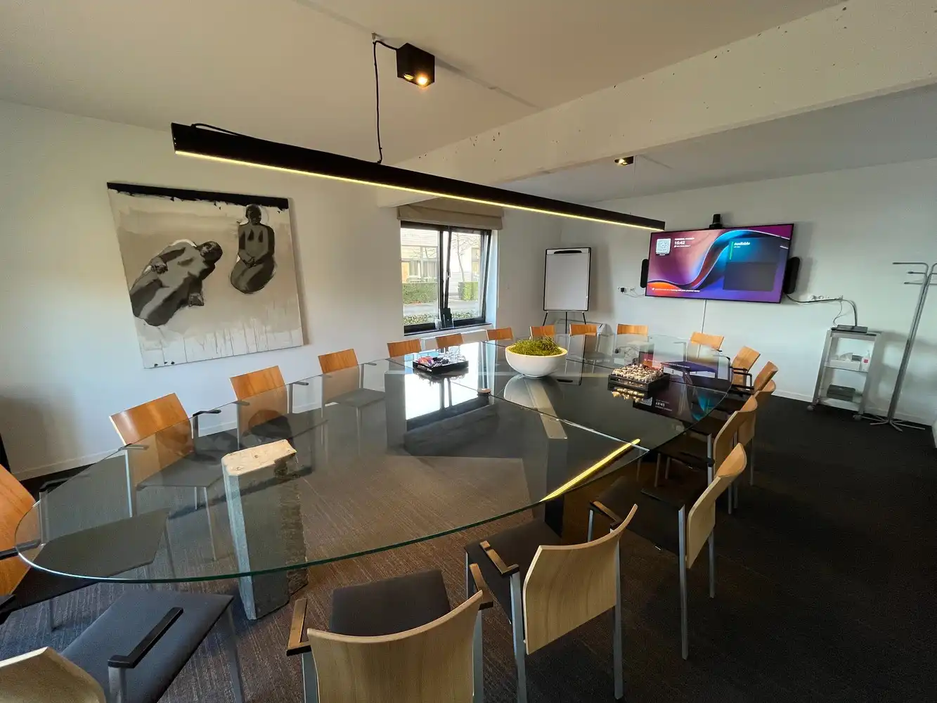 Kantoorgebouw met 54 parkeerplaatsen foto 11