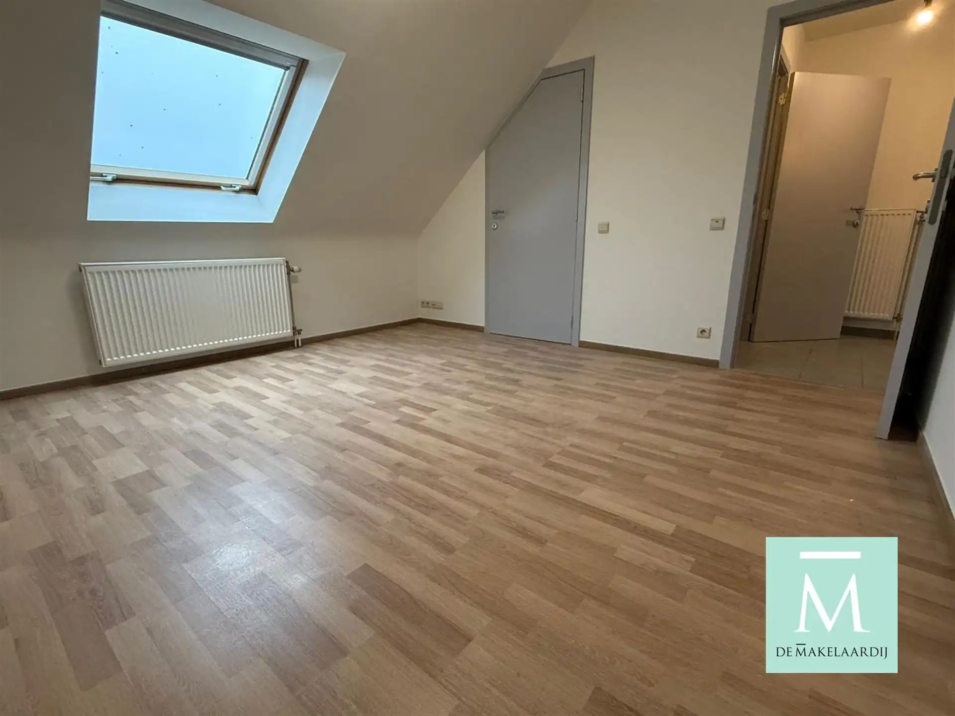 Ruim appartement in karaktervol herenhuis foto 7