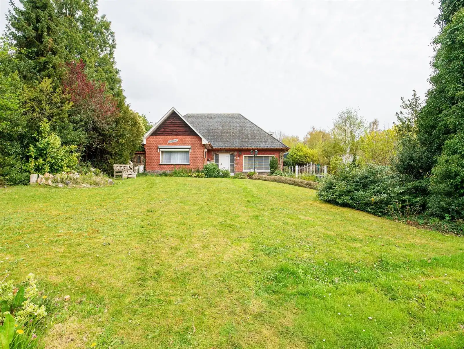 Hoofdfoto van de publicatie: Huis