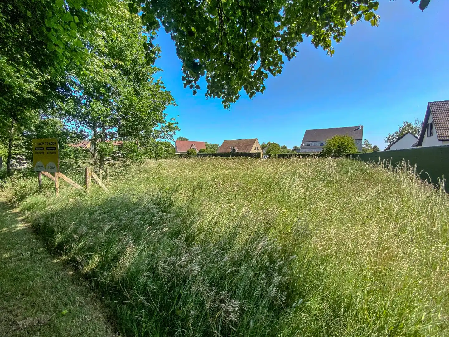 Ruim perceel van 1064 m² in residentiële wijk bestemd voor open bebouwing te Oostduinkerke (Koksijde). foto 7