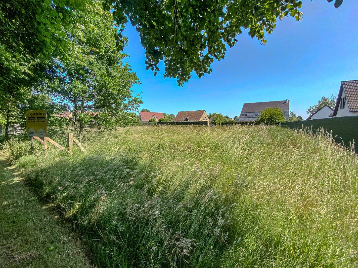 Ruim perceel van 1064 m² in residentiële wijk bestemd voor open bebouwing te Oostduinkerke (Koksijde). foto 7