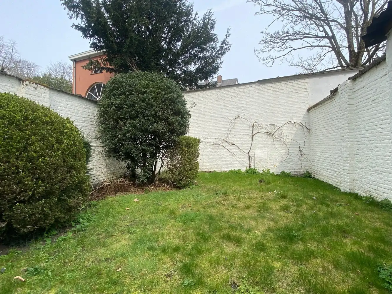 Exclusief herenhuis met tuin gelegen aan de Coupure foto 8