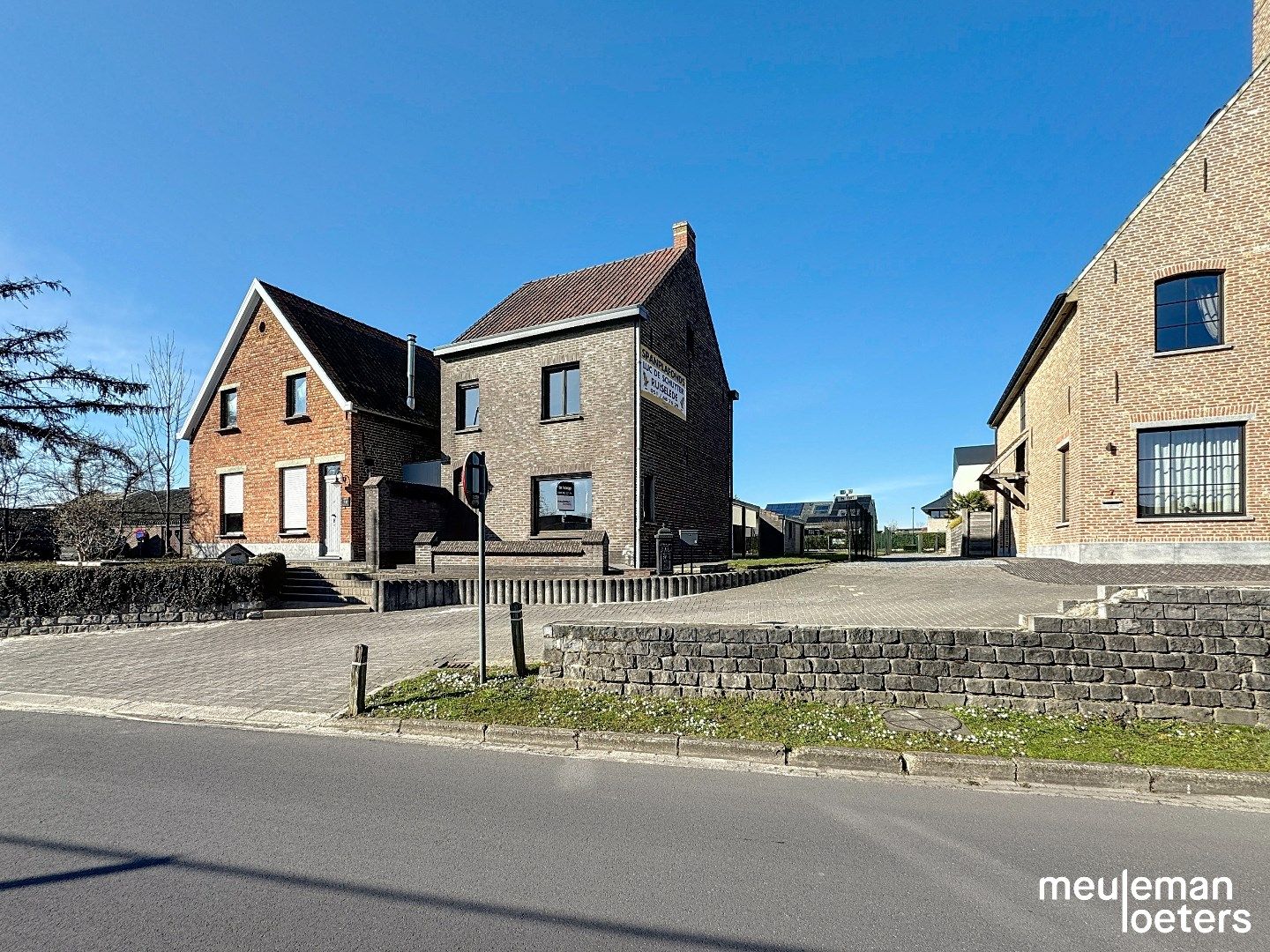 Te renoveren woning in Lotenhulle foto 15