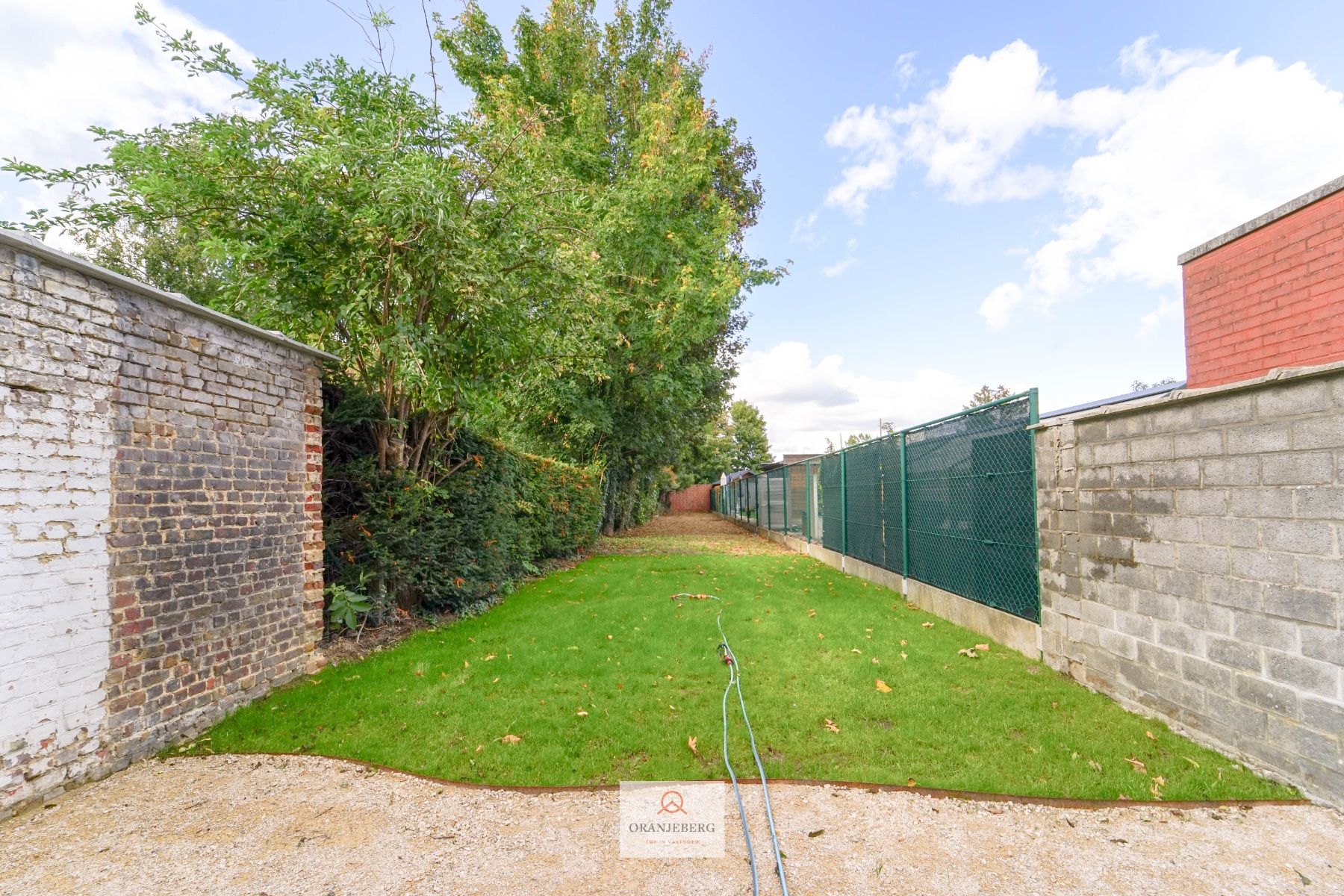 Volledig gerenoveerde woning met zonnige tuin in het hart van Merelbeke Flora foto 16