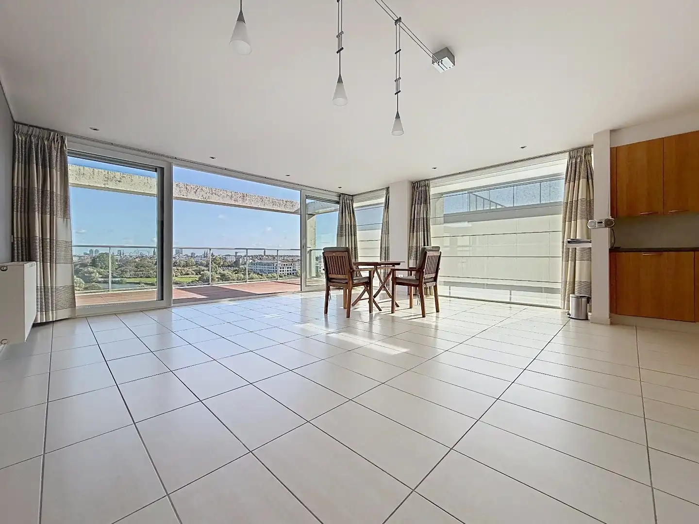 Dakappartement met prachtig zicht op de golf en grote terrassen  foto 9