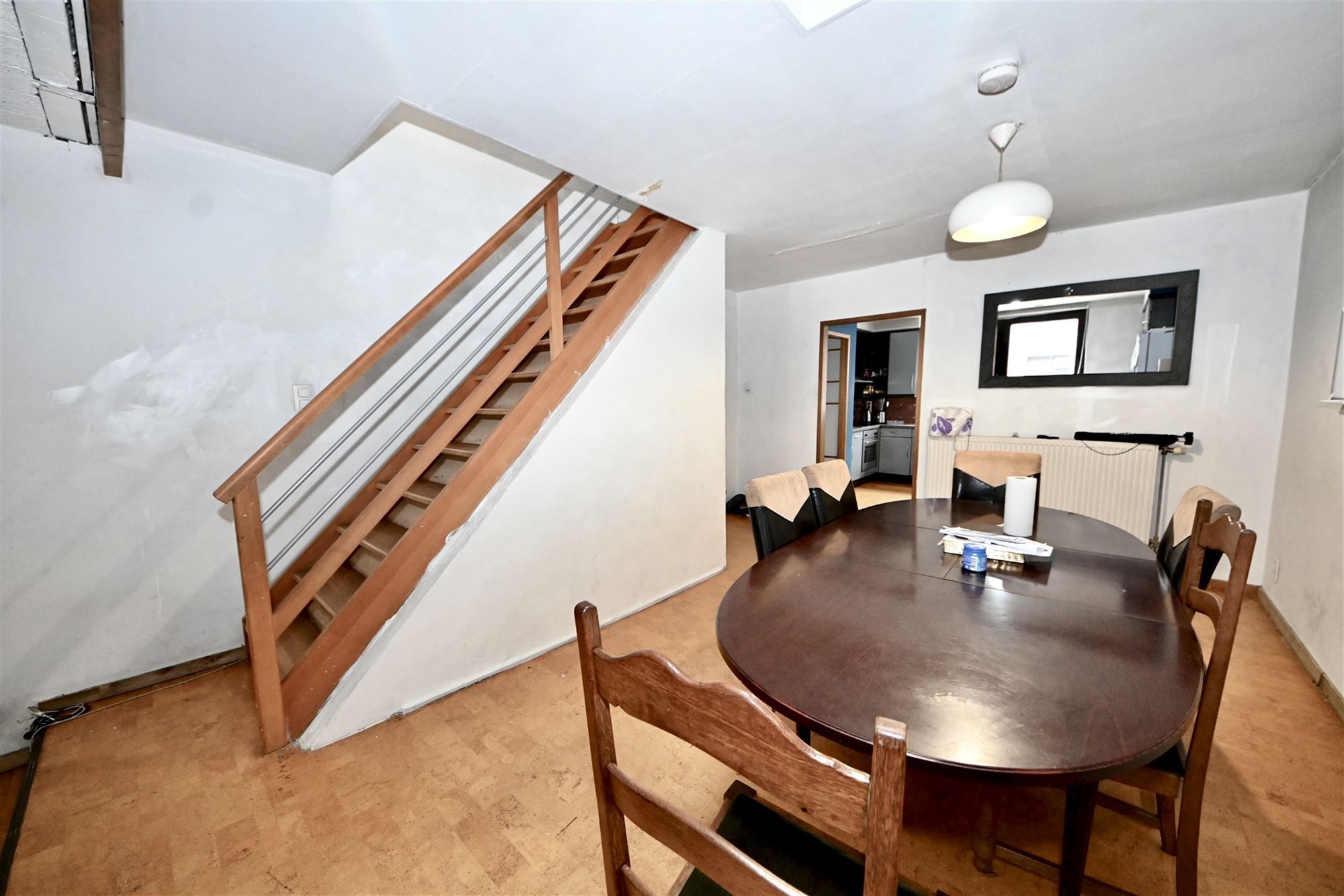 Handelsruimte met duplex appartement en tuin.  foto 18