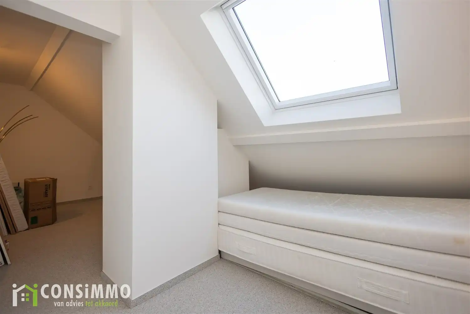 Ruime vrijstaande woning met 5 slaapkamers, loods en 50a perceel in Genk-Zuid foto 29