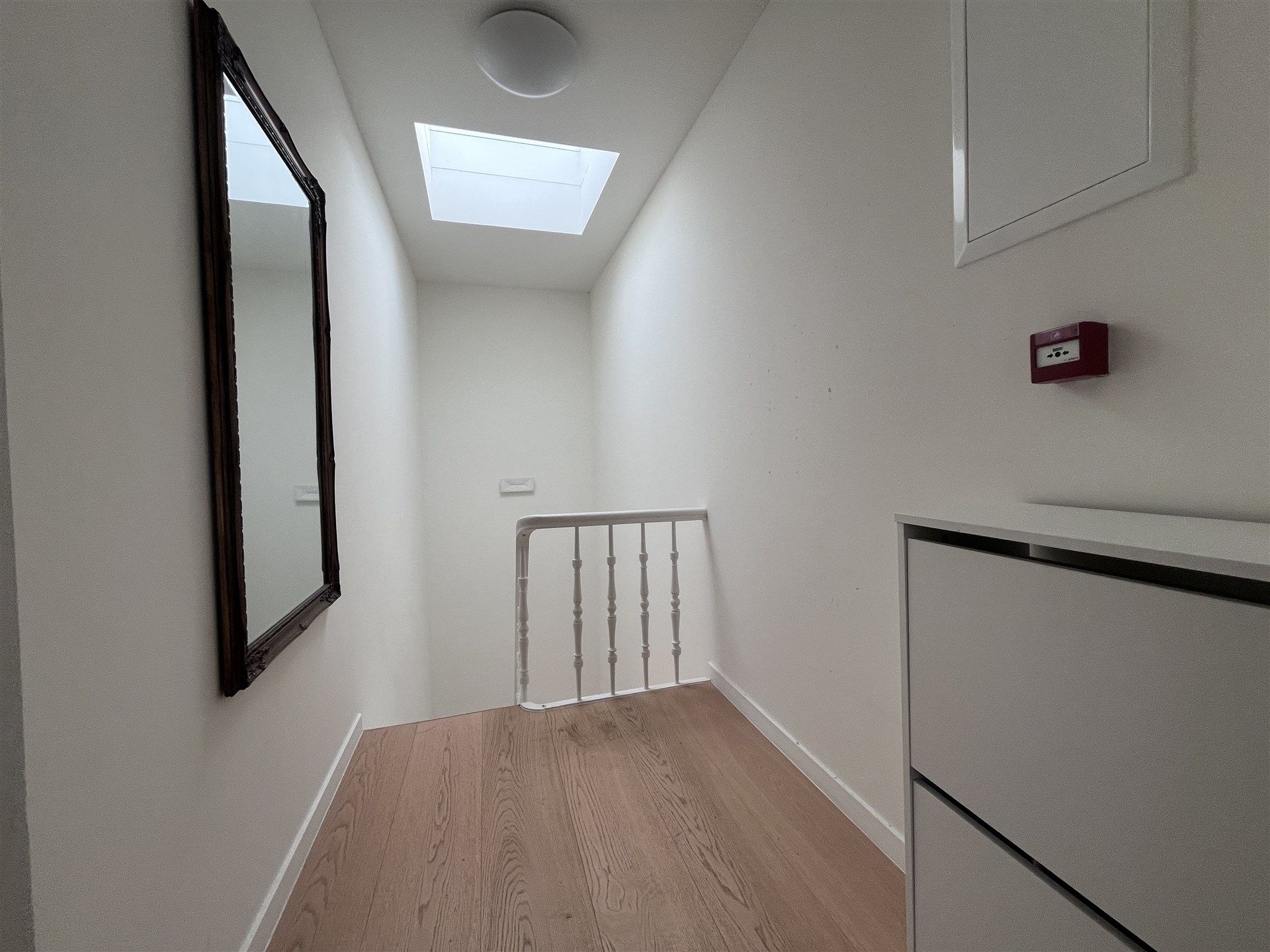 Gemeubeld appartement gelegen op de bovenste verdieping  foto 7
