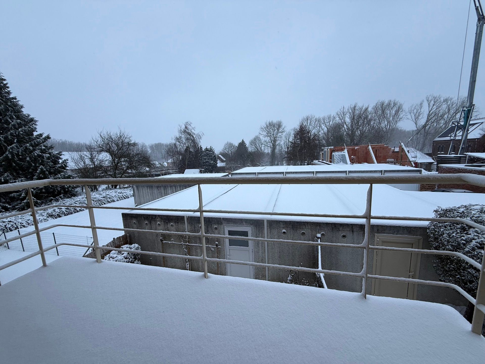 ERONDEGEM - Ruim, energiezuinig appartement met garage. foto 10