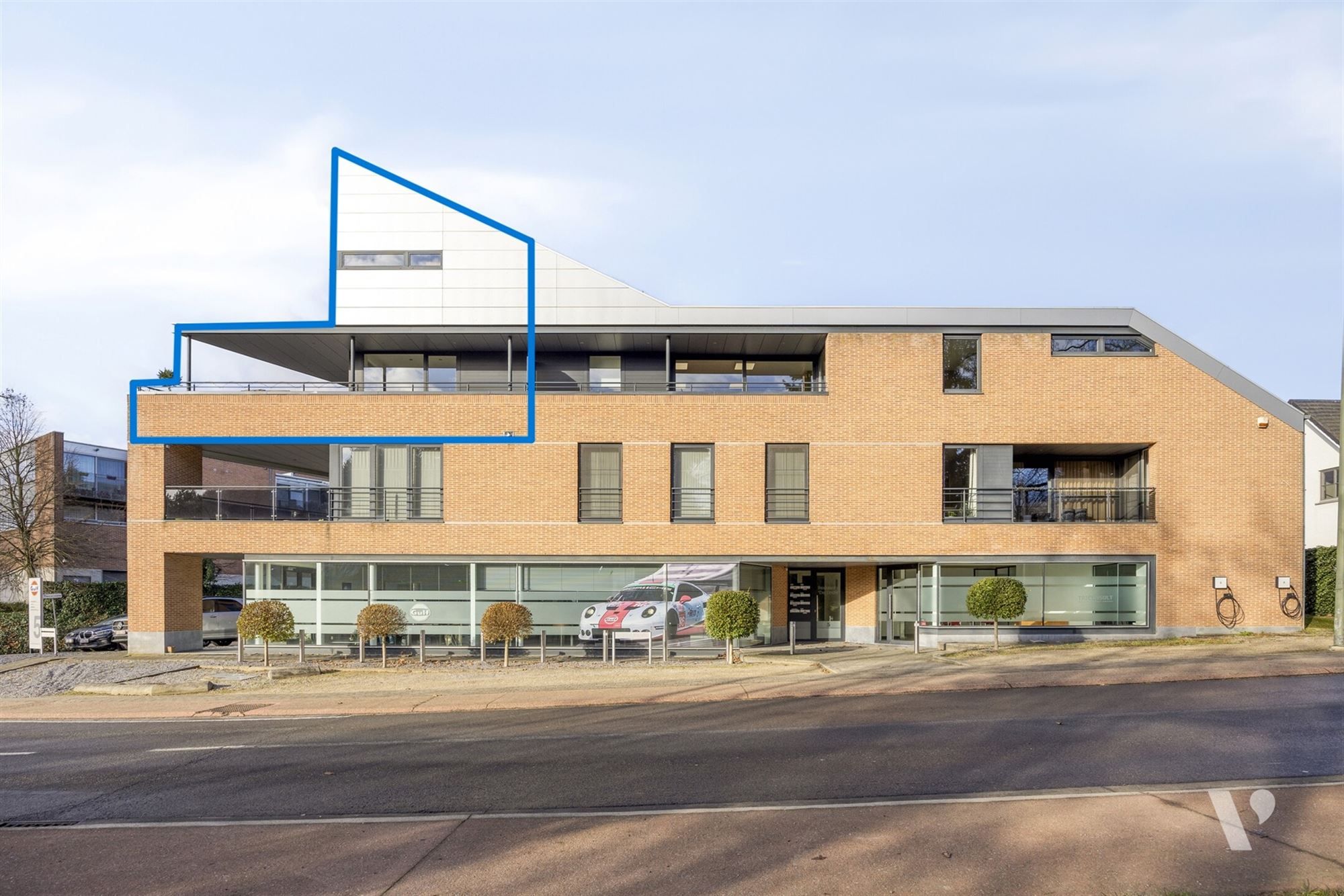 Instapklare penthouse-duplex met garage en berging foto 2