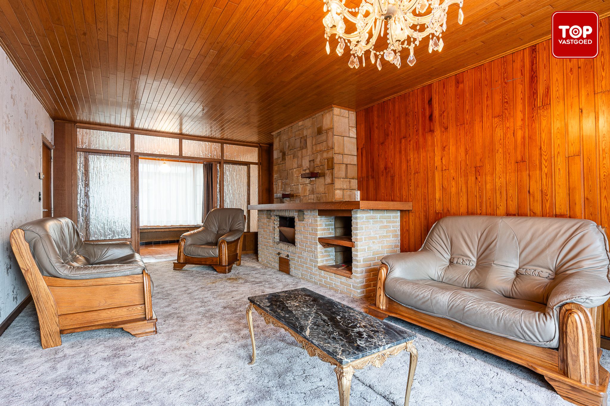 Totaal te renoveren woning met 4 slaapkamers en leuke tuin. foto 5