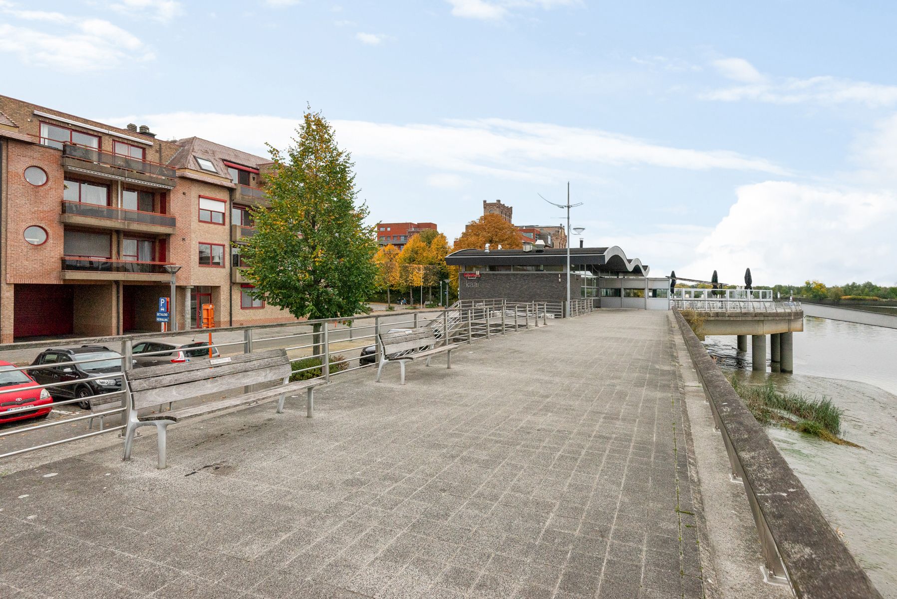 Ruim 3-slaapkamerappartement met prachtig zicht op de Rupel en zonnig terras foto {{pictureIndex}}