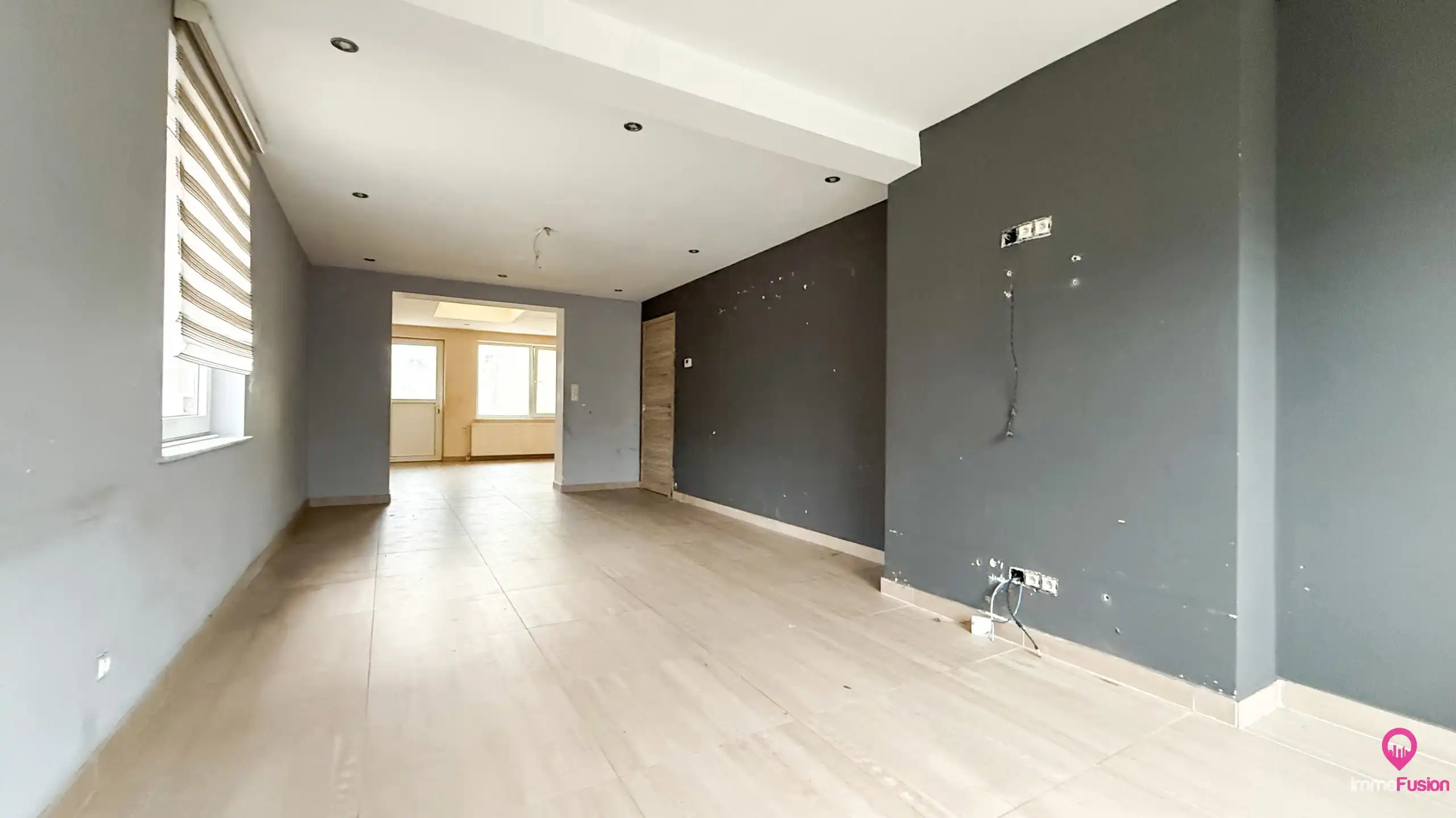 Op te frissen halfopen woning op toplocatie op de Lindeman foto 2