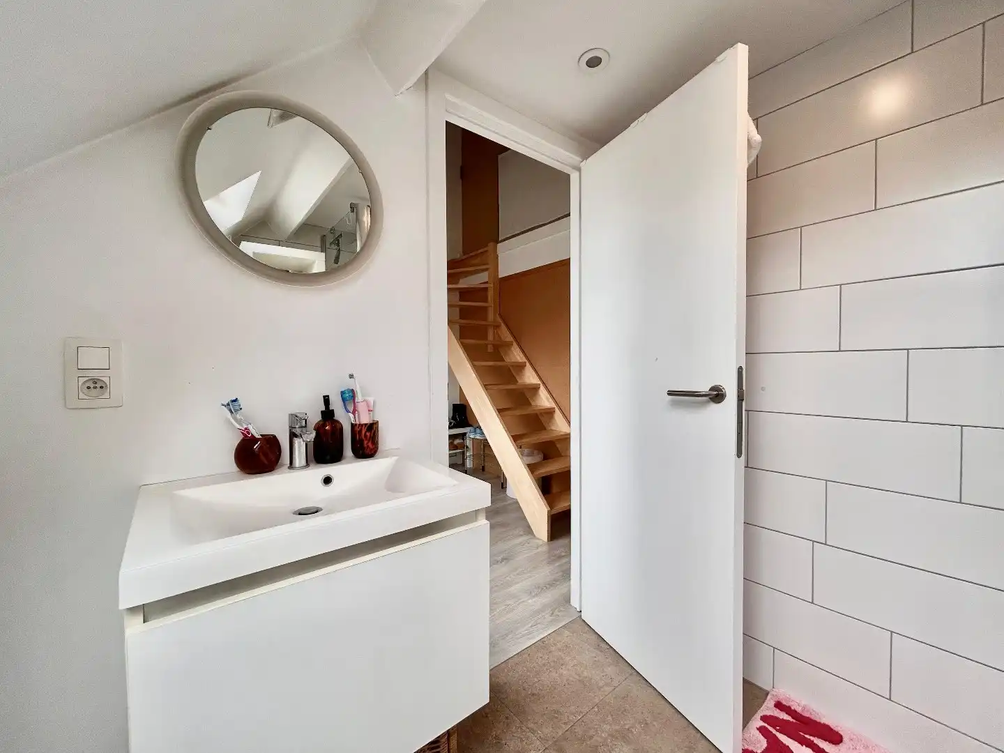 Charmant handelspand met woonst op toplocatie foto 14